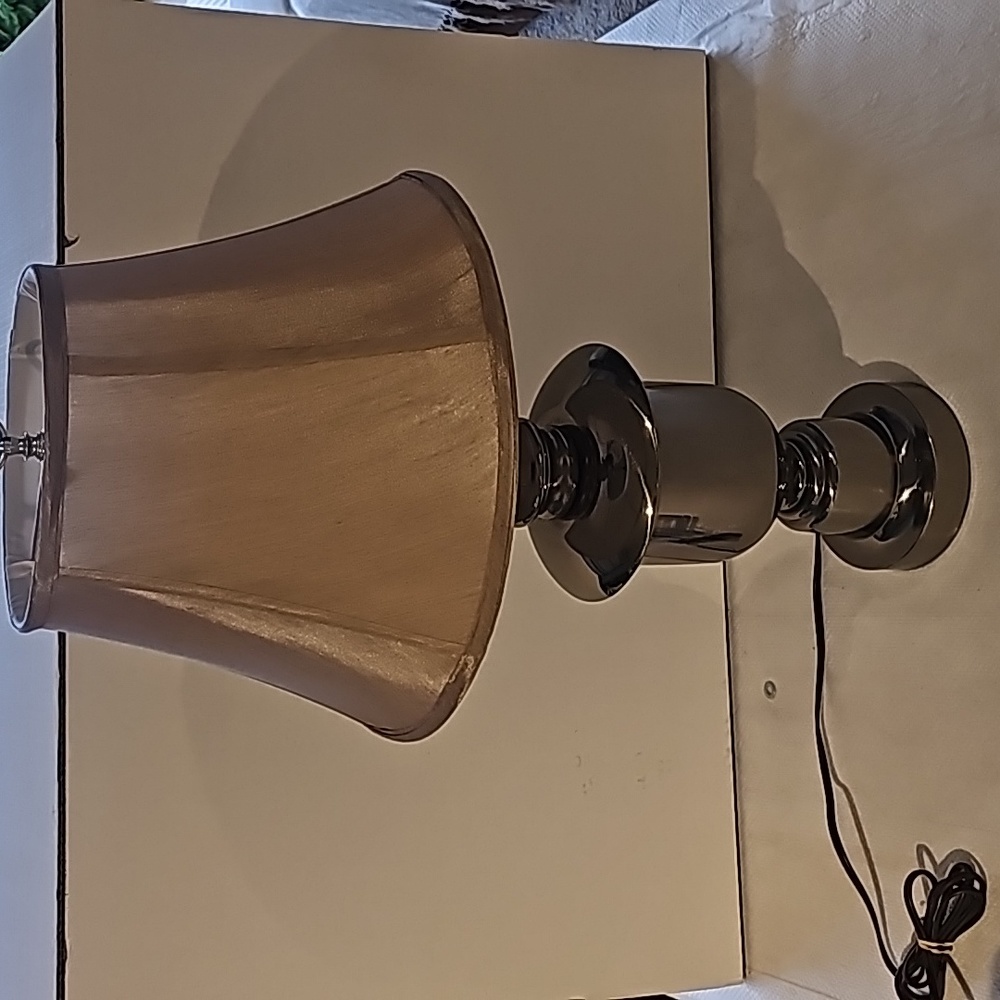 Table Lamp - Picture 7 of 12